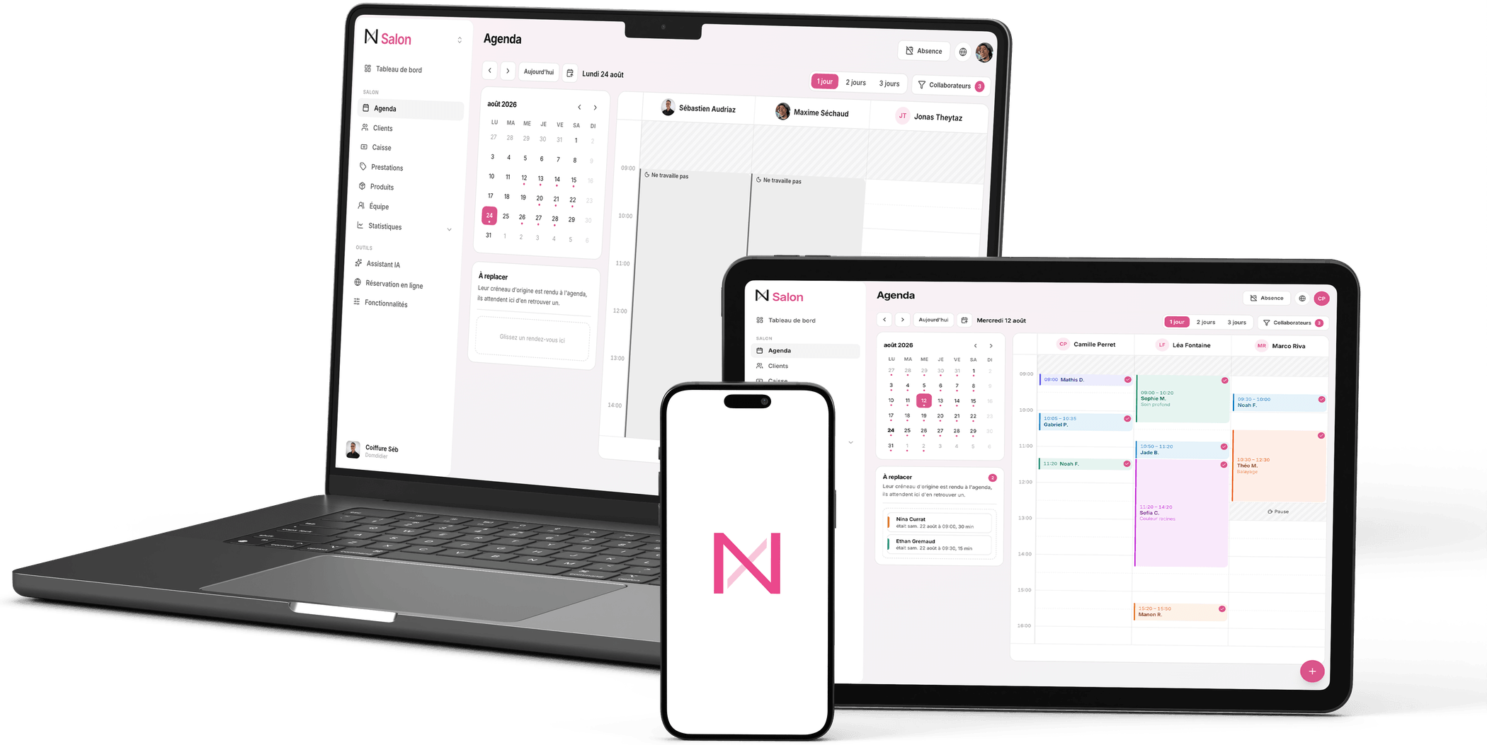 Nuasix ouvert sur un ordinateur portable, une tablette et un téléphone